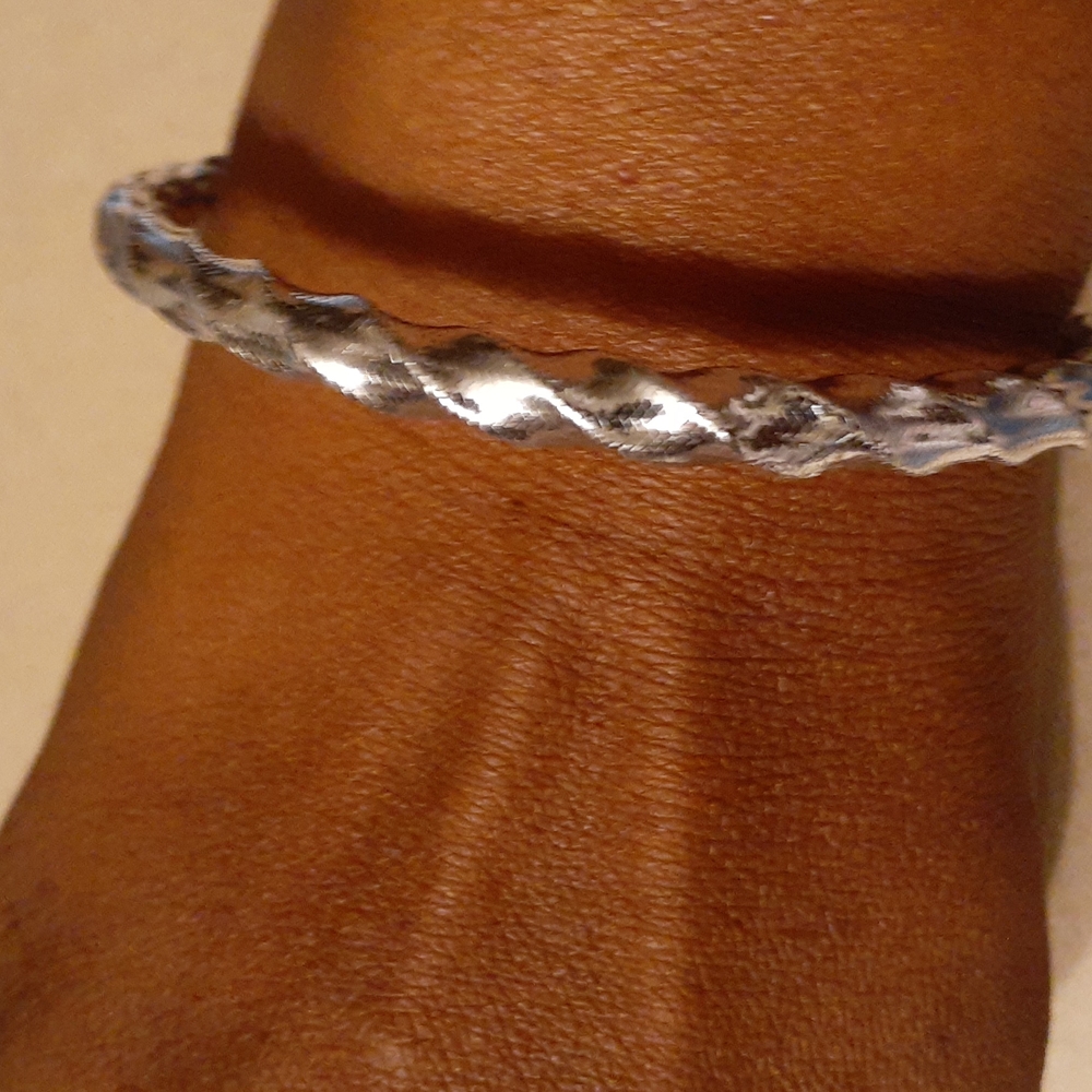14K WHITE GOLD SLIPON  BANGLE